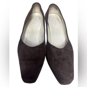 MADE IN ITALY Vintage Petra Firenze Women Brown Suede Heels size 6‎ 1/2 Slip On